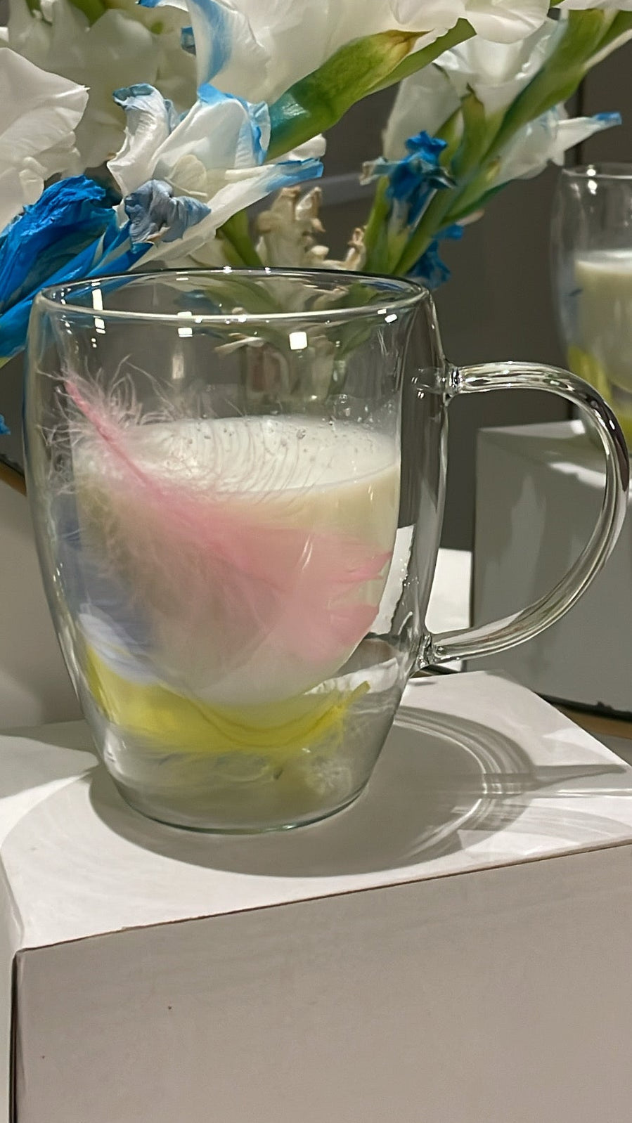 Feathered Double Wall Mug 350ml