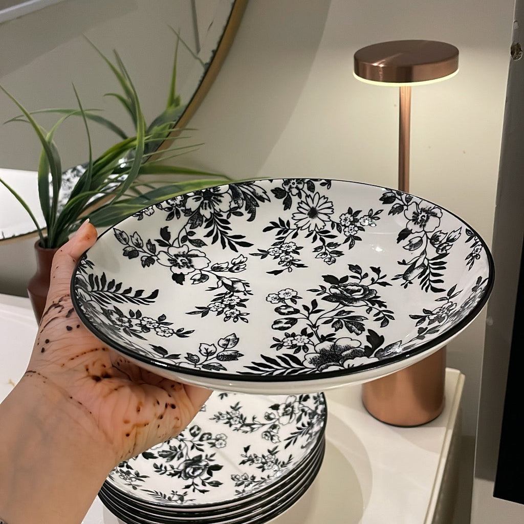 Floral black plate set